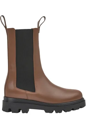 Flattered Chelsea Boots, female, , 3 UK, Scandinavian Chic Mid-Calf Boots