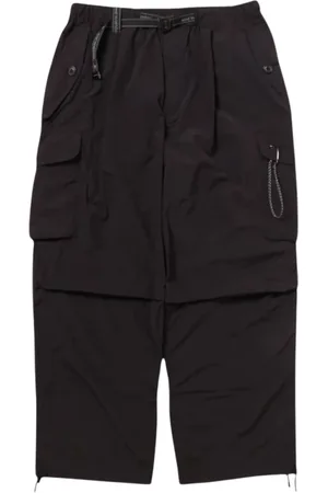 and wander Oversized Cargo Trousers with Articulated Knees
