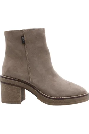 Scapa Stylish Ankle Boots with Brochet