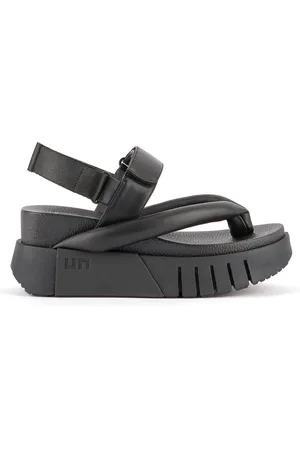 united nude Delta Tong