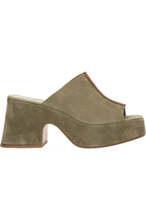 Curiosité Suede Clogs Elegant Platform Pumps