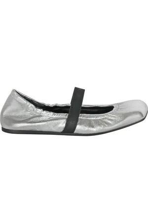 vic matiè Laminated leather low shoes with elastic