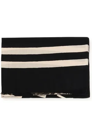 Salvatore Ferragamo Winter Scarves, male, , ONE SIZE, Graphic Wool Stole