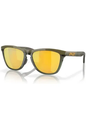 Oakley Sporty Sunglasses for Outdoor Activities