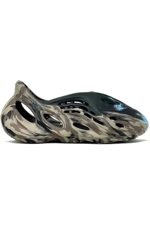 adidas Foam Runner MX Cinder