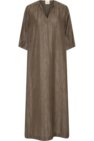 Heartmade Maxi Dresses, female, , XL, Elegant V-Neck Dress with Fine Details