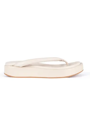 Cortana Geisha Flat Sandal