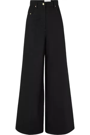 Nina Ricci Wide Leg Jeans Stylish Model
