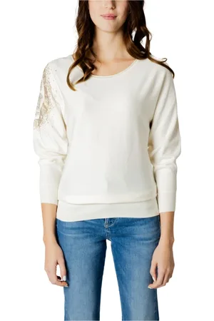 Guess Leslie Logo Bat Sleeve Top