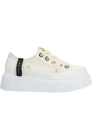 INUIKII Matilda Canvas Low White Shoes