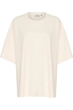 Gestuz Sporty Tee Blouse in Birch
