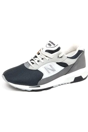 New Balance Grey Running Shoe Classics Traditionnels