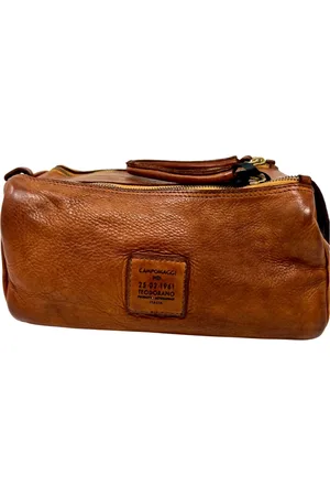 Campomaggi Leather Beauty Case with Practical Details