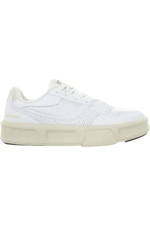 FESSURA Stride Shoes for Active Lifestyle