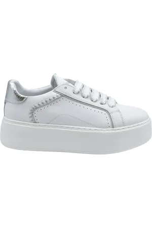 Janet&Janet Silver Lace Shoes Elegant Style