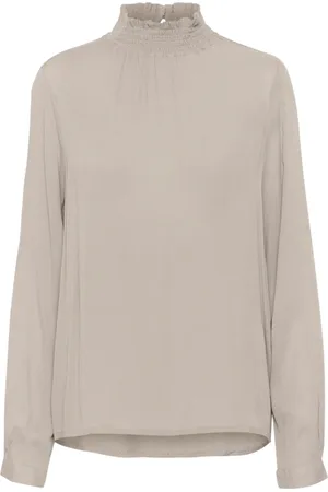 Kaffe Elegant Trine Blouse in Elephant Skin