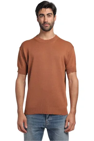 AMARANTO Short Sleeve Round Neck Top with Distressed Details