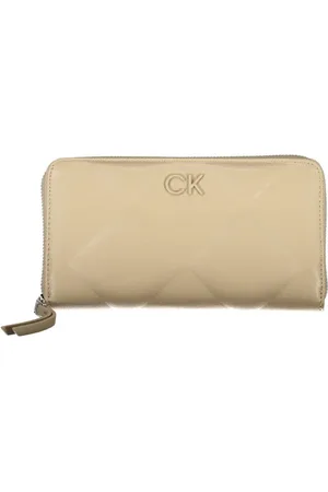 Calvin Klein Elegant Rfid Wallet with Multiple Compartments