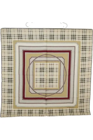 Burberry Pre-owned Silk scarves