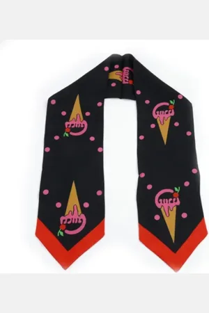 Gucci Pre-owned Silk scarves