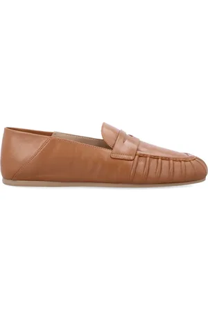 Stuart Weitzman Macchiato Closed Loafer Shoes