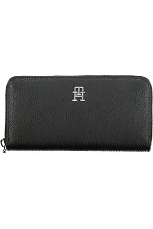 Tommy Hilfiger Wallet with Zip Closure