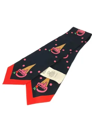 Gucci Pre-owned Silk scarves
