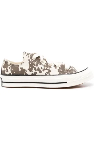Converse Sneakers, male, , 5 UK, Classic Chuck 70 Low Top Trainers