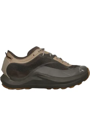 ROA Leather Trainers with Vibram Sole