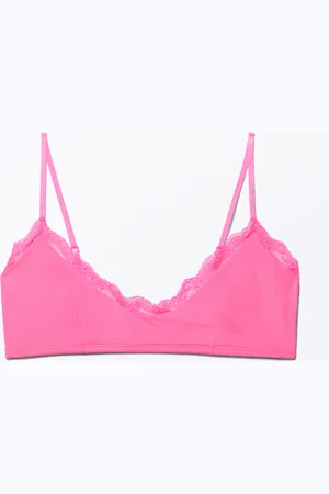 Monki Soft Pull-over Scoop Neck Bra
