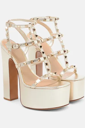 VALENTINO GARAVANI Rockstud leather platform sandals