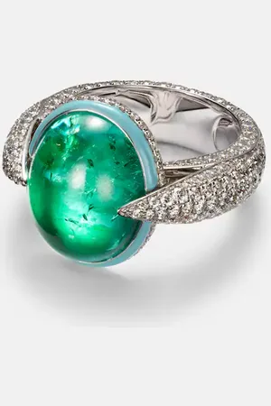 Kamyen 18kt gold ring with emeralds and diamonds