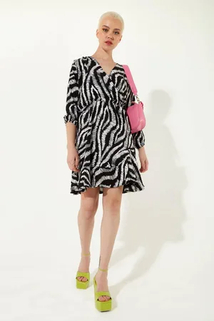 House of Holland Womens Abstract Animal Printed Mini Dress with 3/4 Length Sleeves - - M