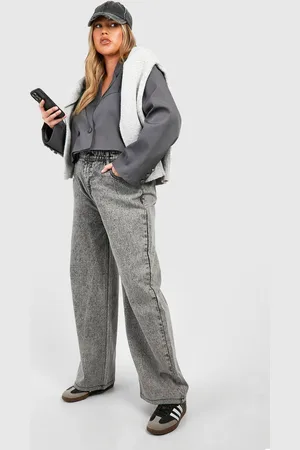 Boohoo Womens Plus Basic Straight Leg Jeans - - 26