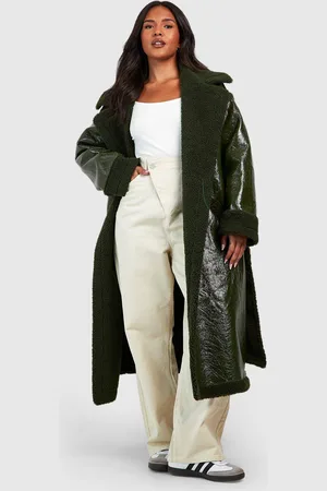 Boohoo Womens Plus Teddy Trim Vinyl Belted Coat - - 24