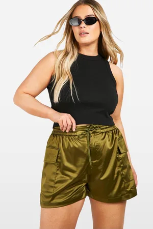 Boohoo Womens Plus Satin Cargo Utility Shorts - - 20