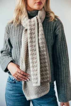 SVNX Womens Houndstooth and Herringbone Double Sided Scarf - - One Size