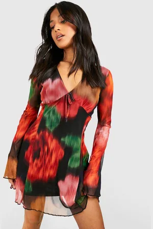 Boohoo Womens Petite Blurred Floral Mesh Flare Sleeve Dress - - 16
