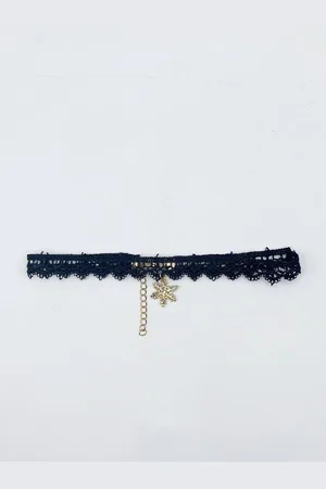 SVNX Womens Lace Choker With Snowflake Charm - - One Size