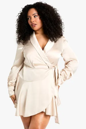 Boohoo Womens plus satin wrap skater dress - - 18