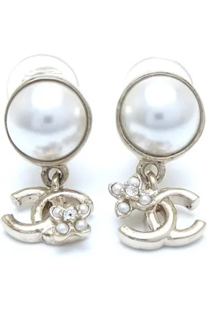 CHANEL Preloved Pearl CC Logo Drop Earrings Women - Gold - - One Size