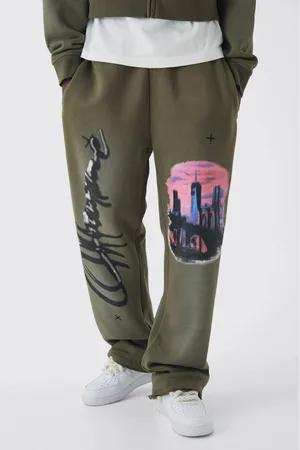 Boohoo Relaxed Fit Flare Graphic Distressed Brushback Joggers - - M