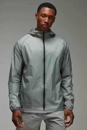 Boohoo Man Active Lightweight Shower Resistant Windbreaker - - XS