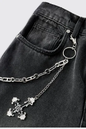 Boohoo Cross Jean Chain In Silver - - One Size