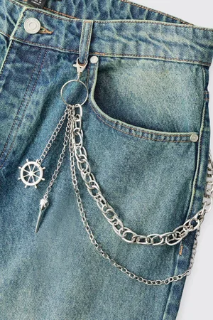 Boohoo Compass Layered Jean Chain In Silver - - One Size