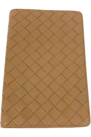 Bottega Veneta Preloved Intrecciato Leather Passport Holder Unisex - Wallets - One Size