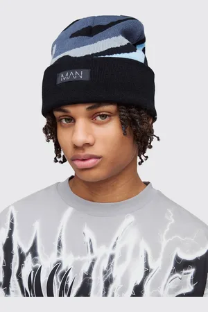Boohoo Spray Paint Effect Graphic Beanie - - One Size