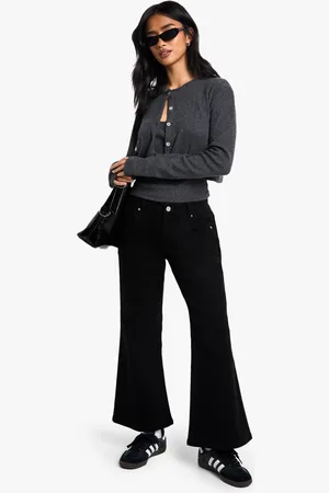 Boohoo Womens The Petite Low Waist Bootcut Jean - - 8/28L