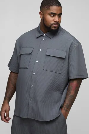 Boohoo Plus Technical Pleated Oversized Short Sleeve Shirt - - 5XL