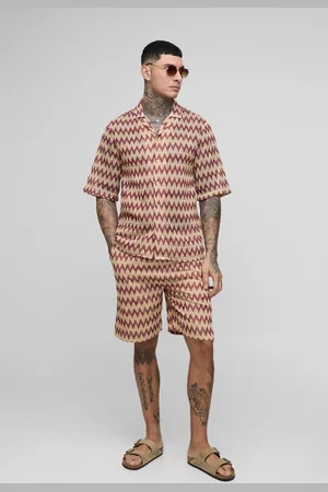 Boohoo Tall Regular Zig Zag Crochet Half Sleeve Shirt & Relaxed Short Set - - L